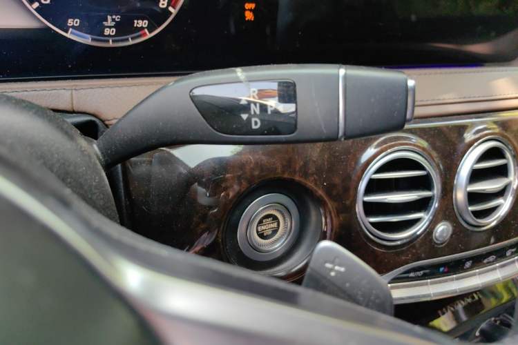 Used Mercedes-Benz Maybach S-Class 2018 S 450 4MATIC Gear Lever