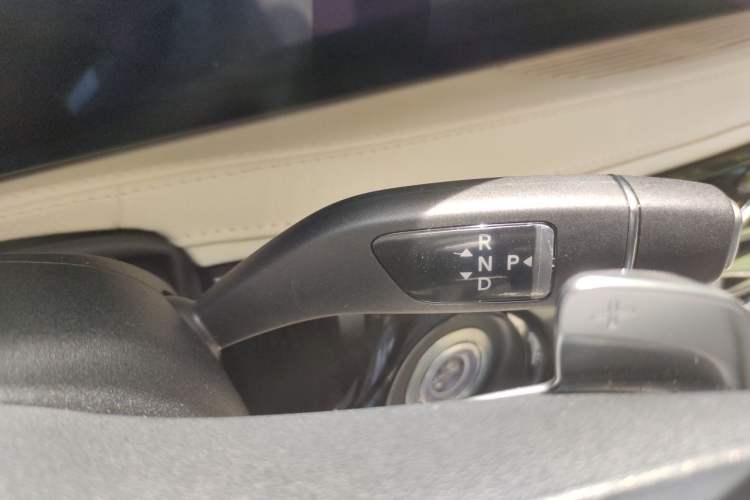 Used Mercedes-Benz Maybach S-Class 2018 S 450 4MATIC Gear Lever