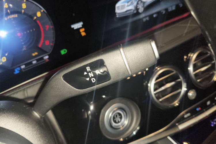 Used Mercedes-Benz Maybach S-Class  Gear Lever