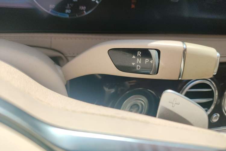 Used Mercedes-Benz Maybach S-Class 2018 S 450 4MATIC Gear Lever