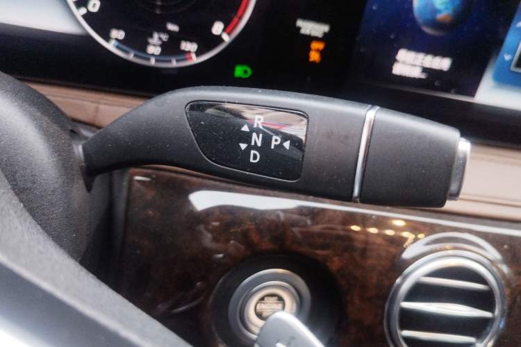 Used Mercedes-Benz Maybach S-Class 2018 S 450 4MATIC Gear Lever