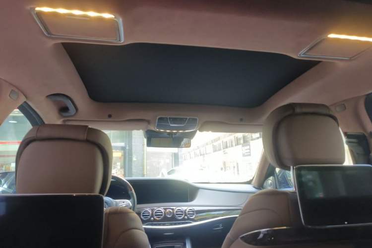 Used Mercedes-Benz Maybach S-Class 2018 S 450 4MATIC Headliner