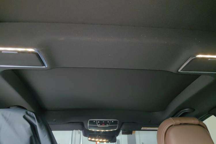 Used Mercedes-Benz Maybach S-Class 2018 S 560 4MATIC Headliner