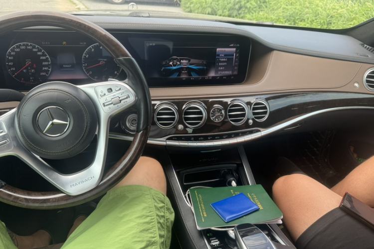 Used Mercedes-Benz Maybach S-Class 2018 S 450 4MATIC Interior 1