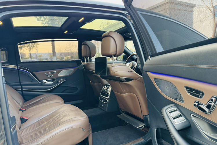 Used Mercedes-Benz Maybach S-Class 2018 S 450 4MATIC Interior 1