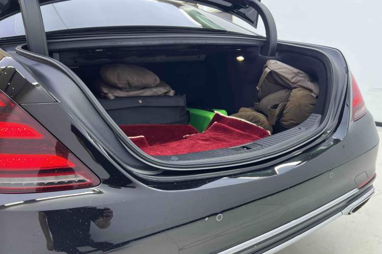 Used Mercedes-Benz Maybach S-Class 2018 S 450 4MATIC Interior 10