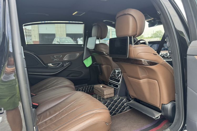 Used Mercedes-Benz Maybach S-Class 2018 S 450 4MATIC Interior 10