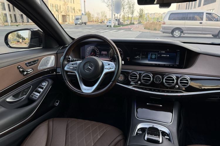Used Mercedes-Benz Maybach S-Class 2018 S 450 4MATIC Interior 2