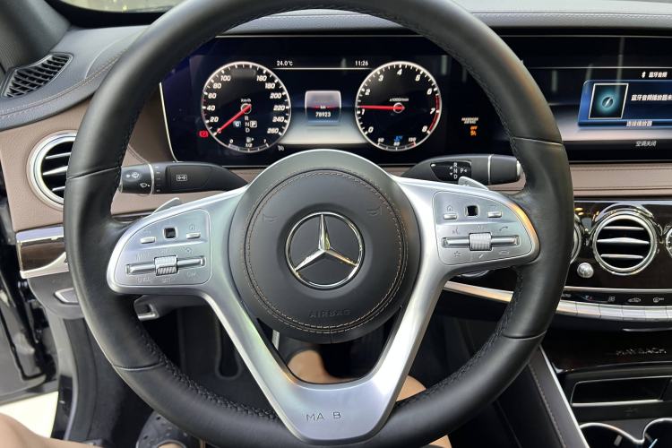Used Mercedes-Benz Maybach S-Class 2018 S 560 4MATIC Interior 2