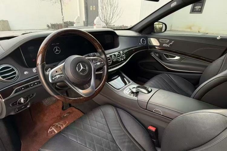 Used Mercedes-Benz Maybach S-Class 2018 S 450 4MATIC Interior 2