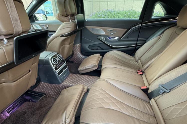 Used Mercedes-Benz Maybach S-Class 2018 S 450 4MATIC Interior 2