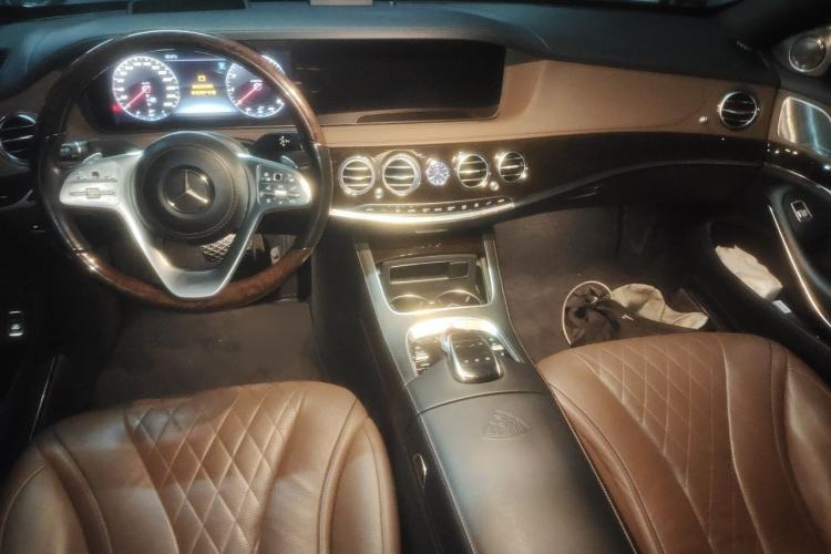 Used Mercedes-Benz Maybach S-Class 2018 S 450 4MATIC Interior 2