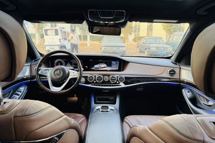 Used Mercedes-Benz Maybach S-Class 2018 S 450 4MATIC Interior 2