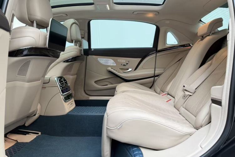 Used Mercedes-Benz Maybach S-Class 2018 S 450 4MATIC Interior 3