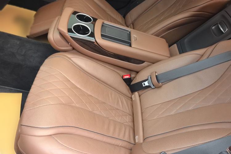 Used Mercedes-Benz Maybach S-Class 2018 S 450 4MATIC Interior 3