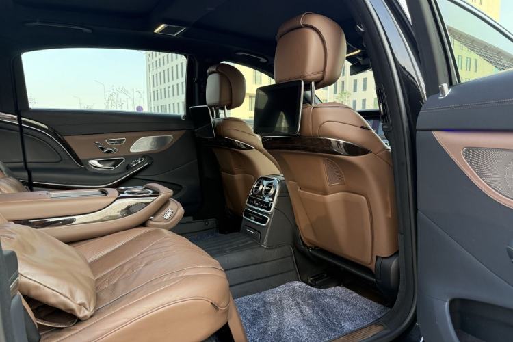 Used Mercedes-Benz Maybach S-Class 2018 S 450 4MATIC Interior 4