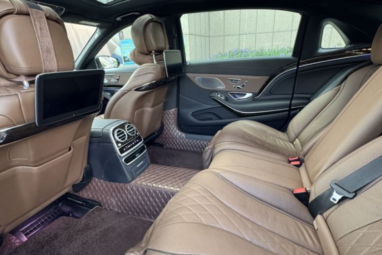 Used Mercedes-Benz Maybach S-Class 2018 S 450 4MATIC Interior 4
