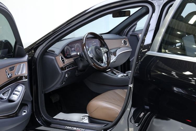 Used Mercedes-Benz Maybach S-Class 2018 S 450 4MATIC Interior 4