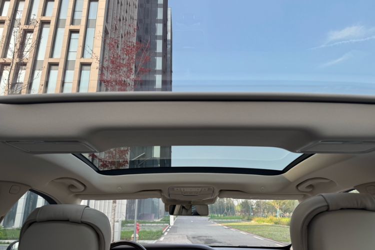 Used Mercedes-Benz Maybach S-Class 2018 S 450 4MATIC Interior 4