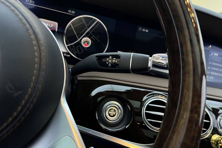 Used Mercedes-Benz Maybach S-Class 2018 S 450 4MATIC Interior 4