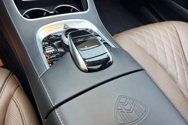 Used Mercedes-Benz Maybach S-Class 2018 S 450 4MATIC Interior 5
