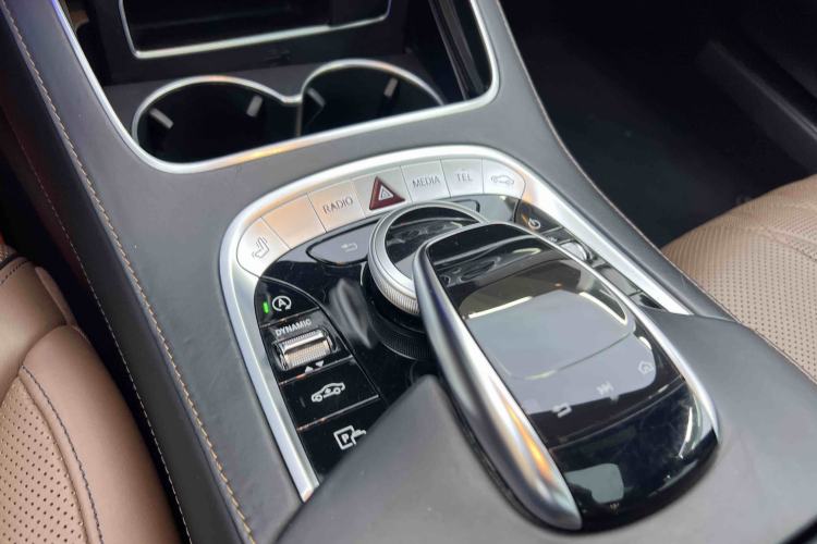 Used Mercedes-Benz Maybach S-Class 2018 S 450 4MATIC Interior 6