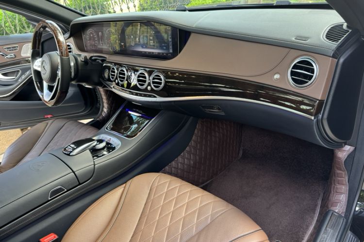 Used Mercedes-Benz Maybach S-Class 2018 S 450 4MATIC Interior 6
