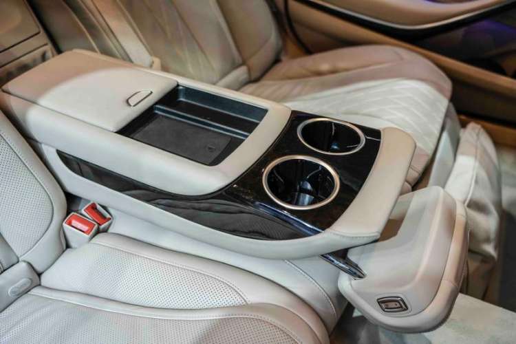 Used Mercedes-Benz Maybach S-Class 2018 S 450 4MATIC Interior 6