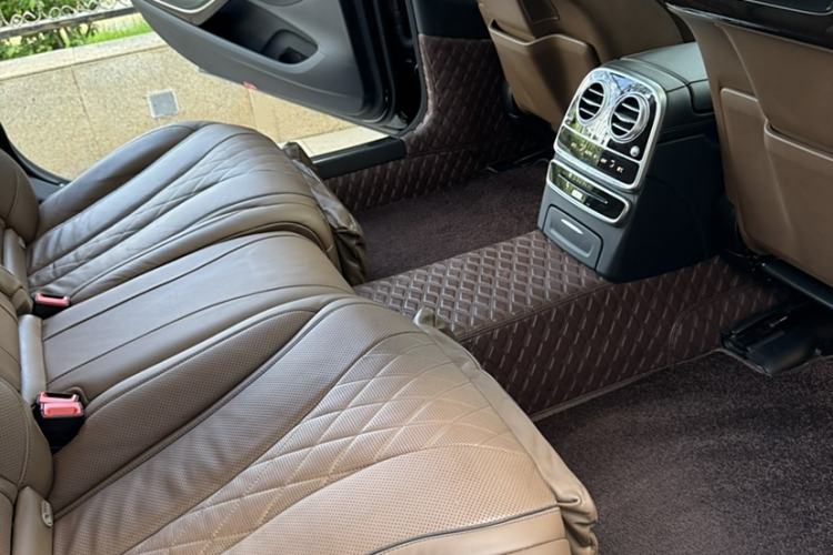 Used Mercedes-Benz Maybach S-Class 2018 S 450 4MATIC Interior 7