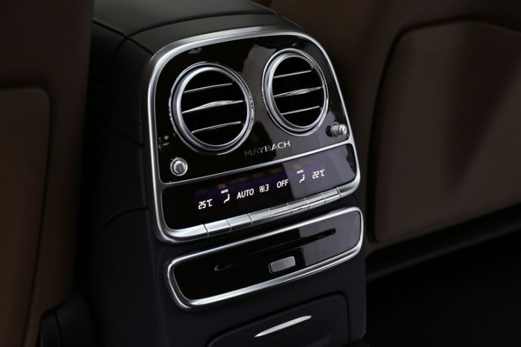 Used Mercedes-Benz Maybach S-Class 2018 S 450 4MATIC Interior 8