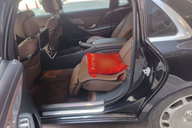 Used Mercedes-Benz Maybach S-Class 2018 S 450 4MATIC Left Rear Seat
