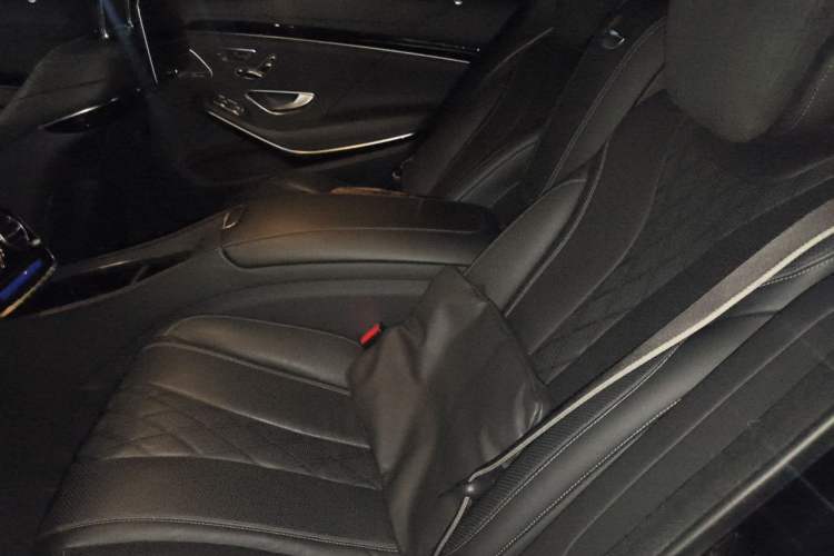 Used Mercedes-Benz Maybach S-Class  Left Rear Seat