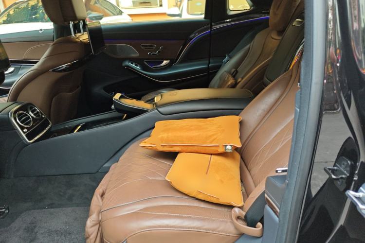 Used Mercedes-Benz Maybach S-Class 2018 S 560 4MATIC Left Rear Seat