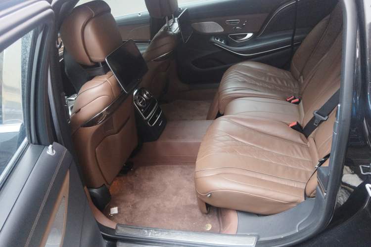 Used Mercedes-Benz Maybach S-Class 2018 S 450 4MATIC Left Rear Seat