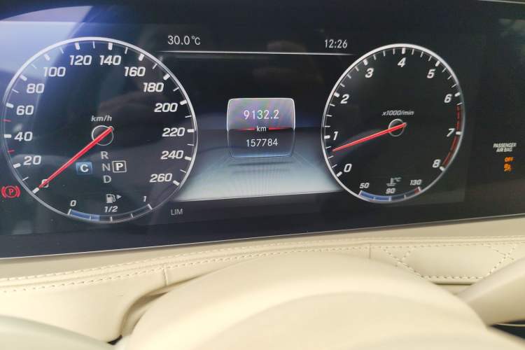 Used Mercedes-Benz Maybach S-Class 2018 S 680 Odometer Close Up