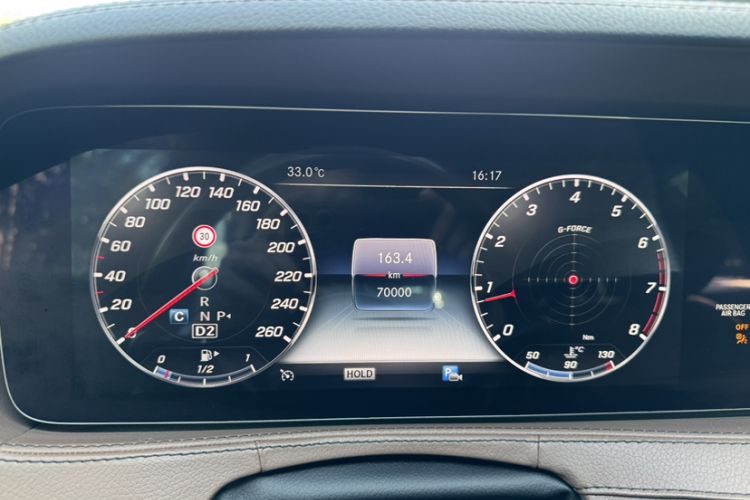 Used Mercedes-Benz Maybach S-Class 2018 S 450 4MATIC Odometer Close Up