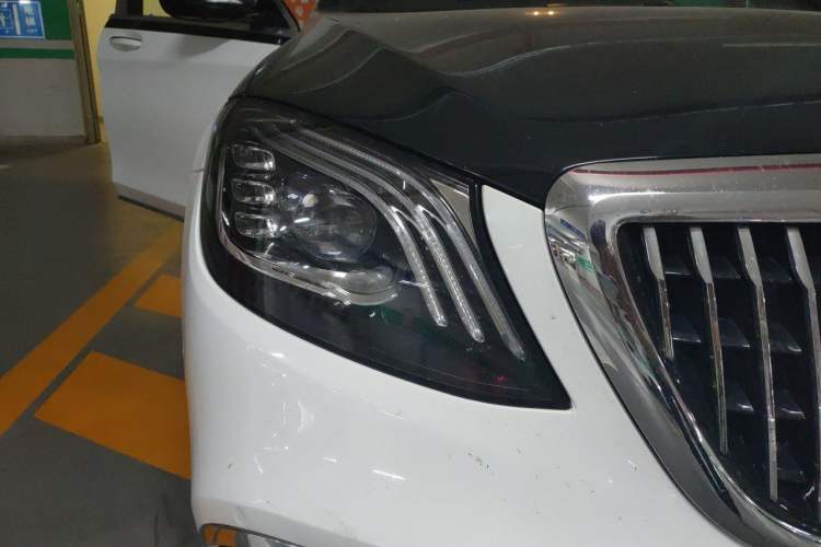 Used Mercedes-Benz Maybach S-Class 2018 S 450 4MATIC Right Front Headlight