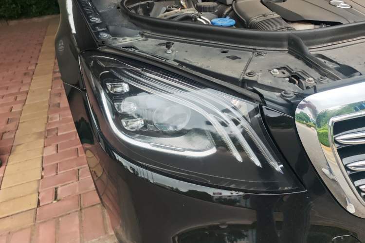 Used Mercedes-Benz Maybach S-Class 2018 S 450 4MATIC Right Front Headlight