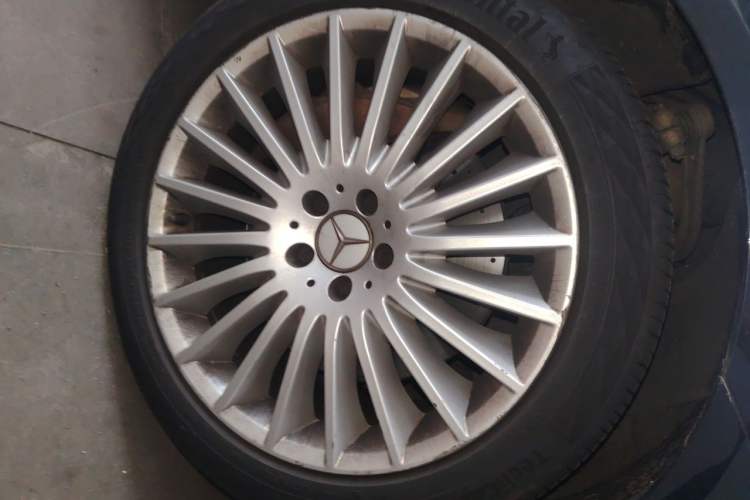 Used Mercedes-Benz Maybach S-Class 2018 S 450 4MATIC Right Front Wheel Hub