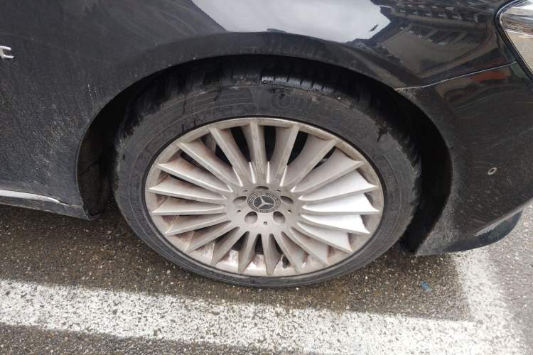 Used Mercedes-Benz Maybach S-Class 2018 S 450 4MATIC Right Front Wheel Hub