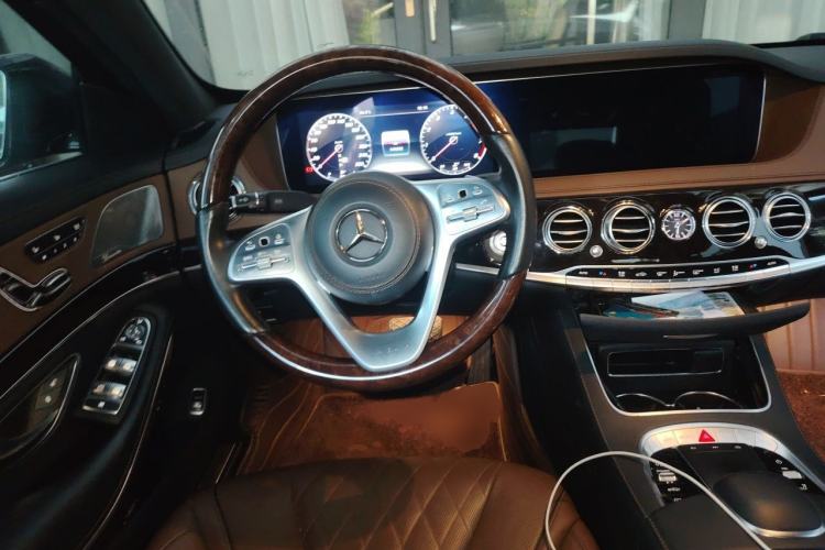 Used Mercedes-Benz Maybach S-Class 2018 S 450 4MATIC Steering Wheel