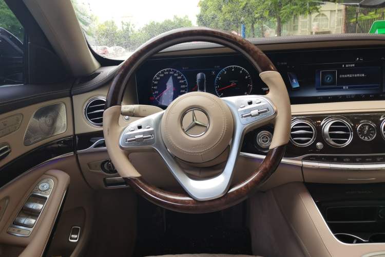 Used Mercedes-Benz Maybach S-Class 2018 S 450 4MATIC Steering Wheel