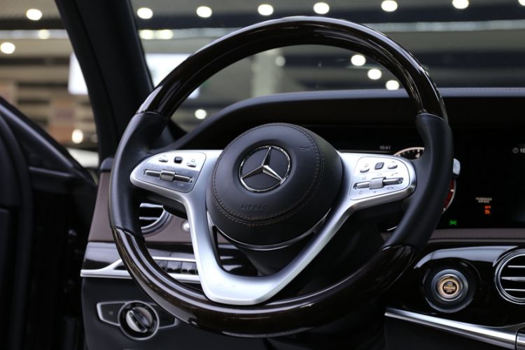 Used Mercedes-Benz Maybach S-Class 2018 S 450 4MATIC Steering Wheel