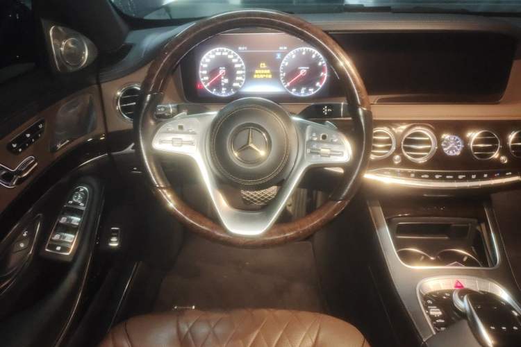 Used Mercedes-Benz Maybach S-Class 2018 S 450 4MATIC Steering Wheel