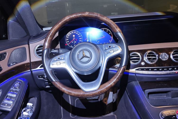 Used Mercedes-Benz Maybach S-Class 2018 S 450 4MATIC Steering Wheel