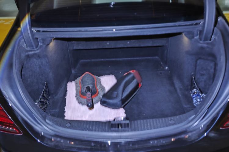 Used Mercedes-Benz Maybach S-Class 2018 S 450 4MATIC Trunk