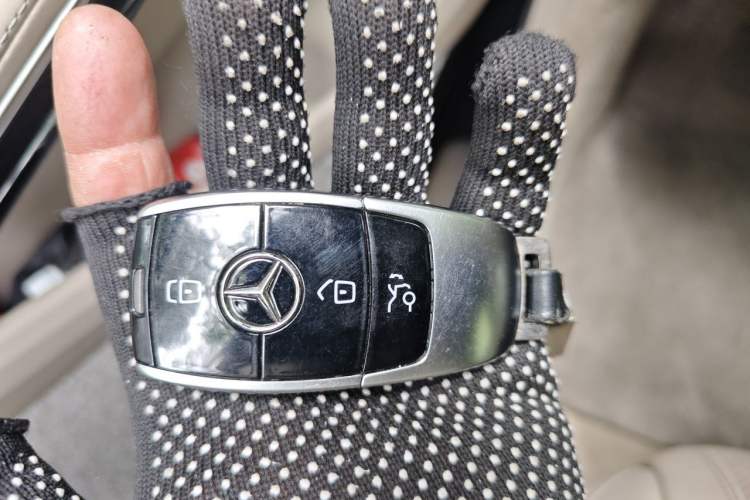 Used Mercedes-Benz Maybach S-Class 2018 S 680 Vehicle Key