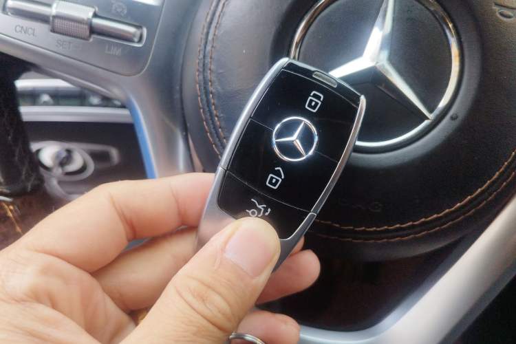 Used Mercedes-Benz Maybach S-Class 2018 S 450 4MATIC Vehicle Key