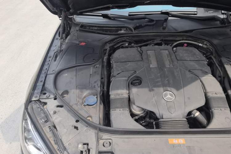Used Mercedes-Benz Maybach S-Class 2018 S 450 4MATIC Engine Bay Right