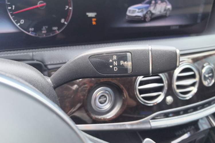 Used Mercedes-Benz Maybach S-Class 2018 S 450 4MATIC Gear Lever